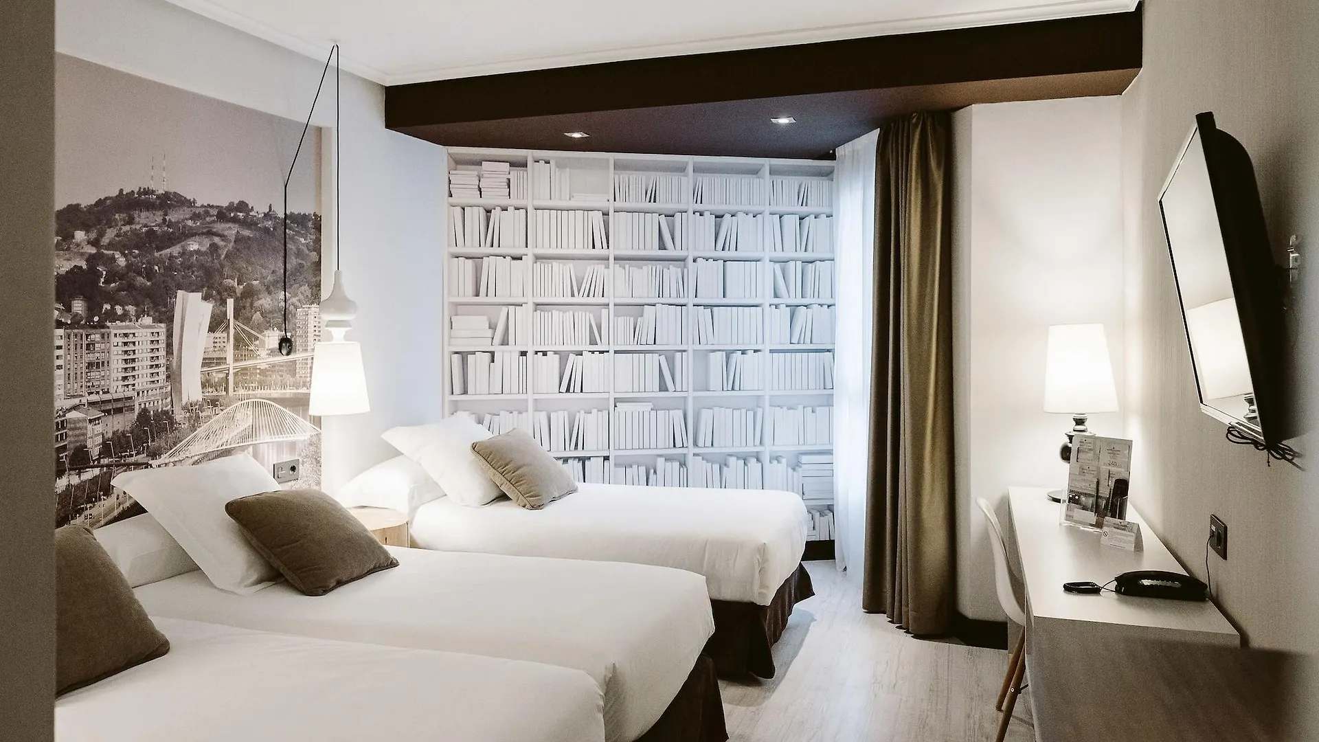 Hotel Abando Bilbao 4*,